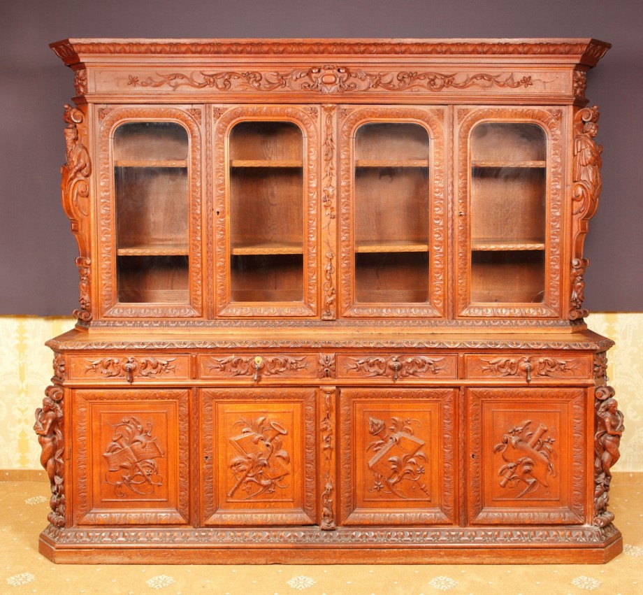 91_152_Impresionantă_bibliotecă_historită,_în_stil_Gründerzeit,_a_aparținut_diplomatului_Dimitrie_I._Ghica,_1870_1.jpg