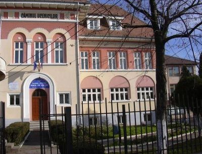 colegiul-economic-dionisie-pop-martian-alba-iulia.jpg