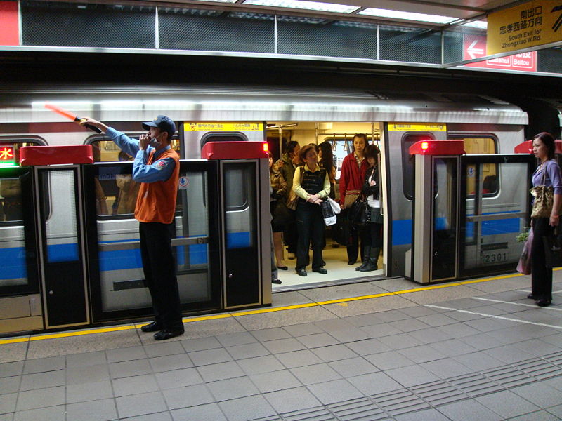 protective-screen-subway-wiki.jpg