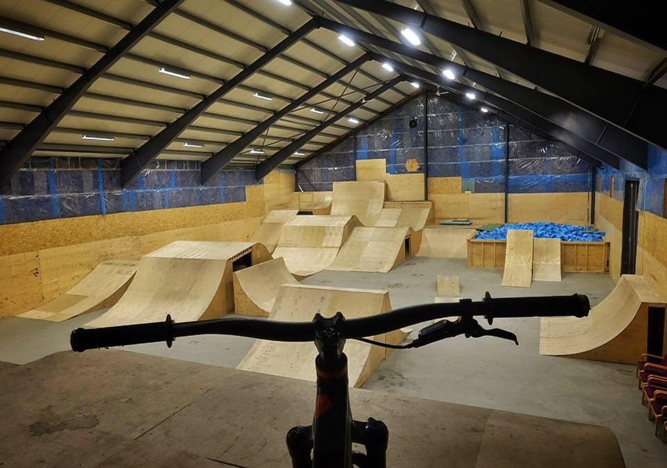 robban-bmx-o-skatehall1.jpg